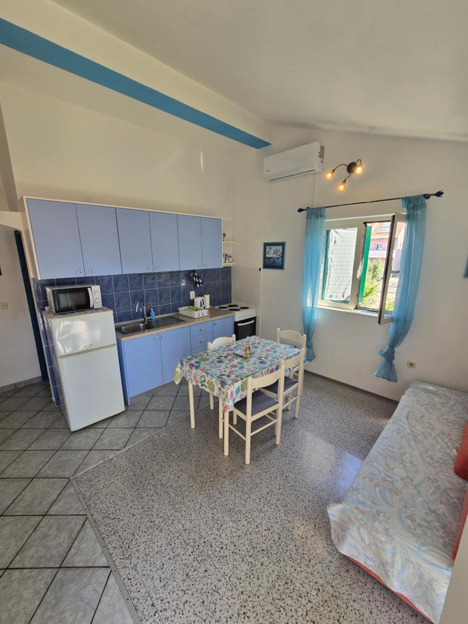 Apartments Vodice Olga Matic ภายนอก รูปภาพ