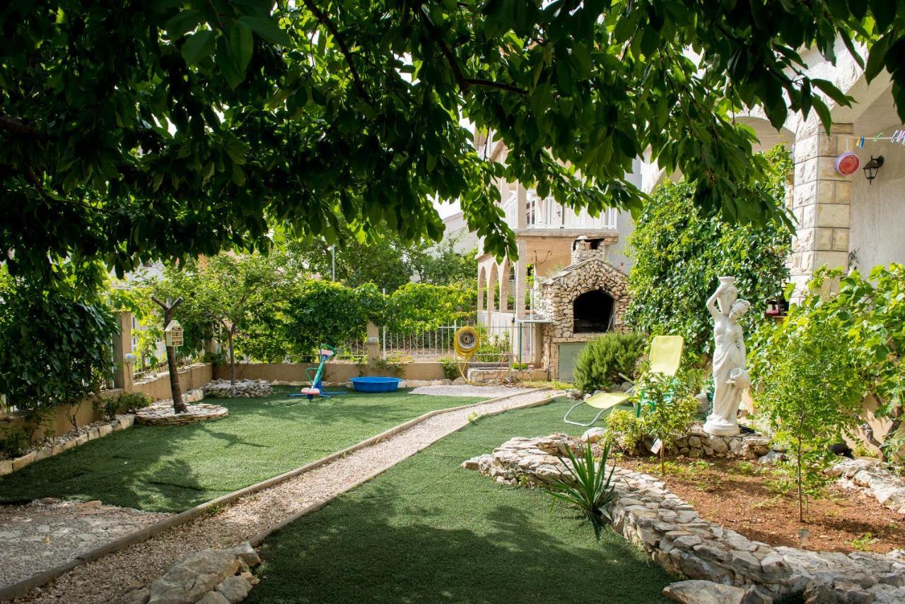Apartments Vodice Olga Matic ภายนอก รูปภาพ